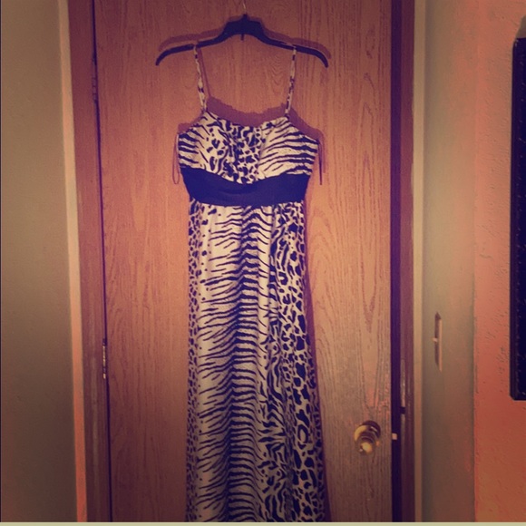 Dress - Picture 1 of 1